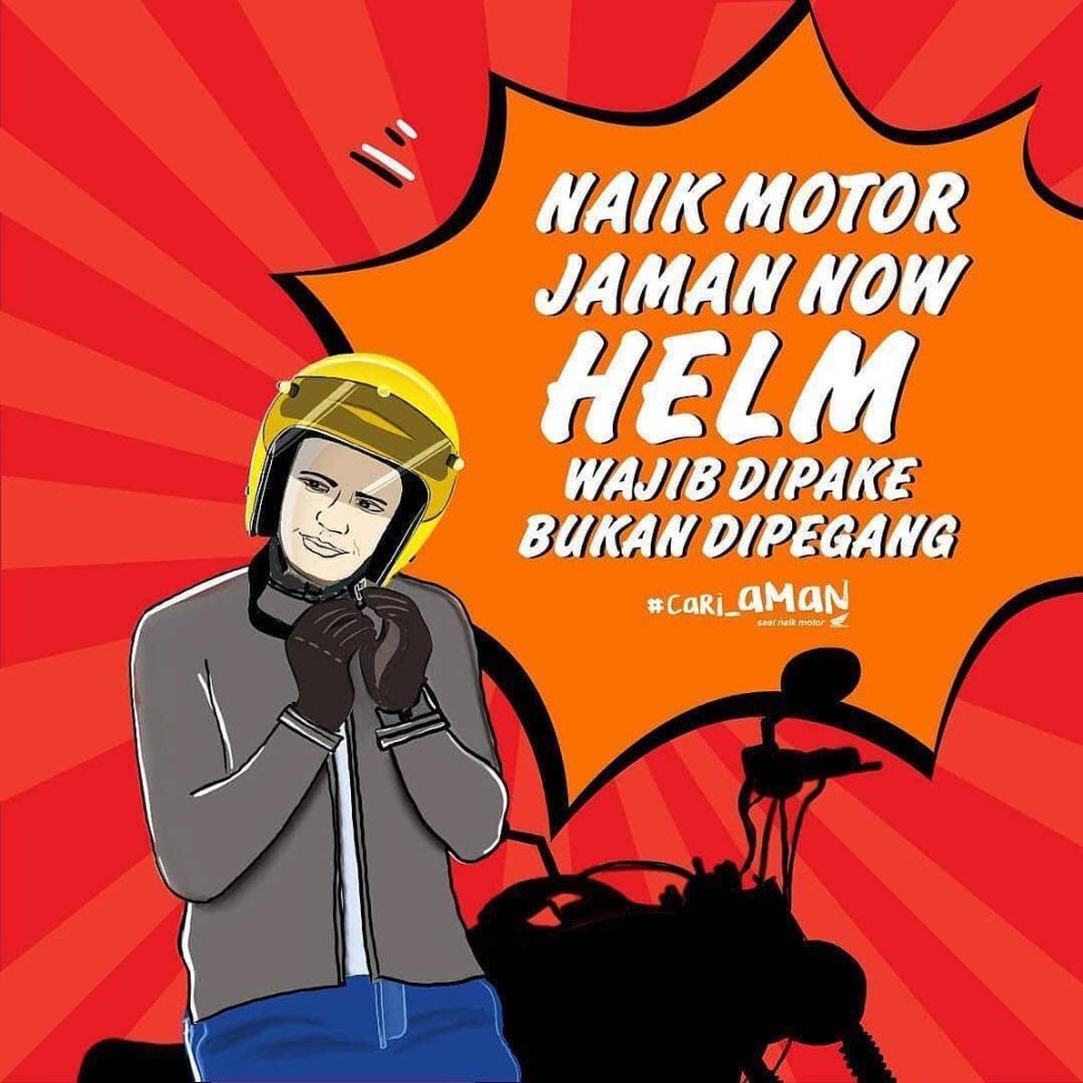 poster tentang penggunaan helm